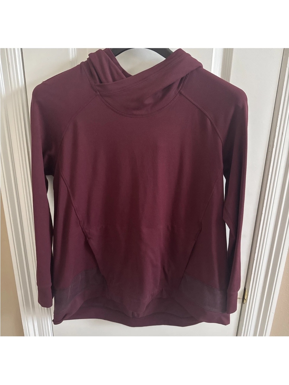 Lululemon Women's starting place Burgundy Long-Sleeve Hooded Top